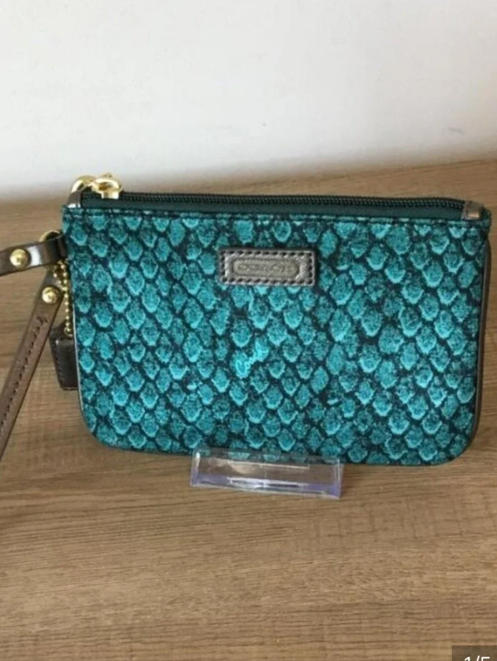 Coach Taylor Snake Print Small Wristlet (F50146) in teal and emerald green NWOT